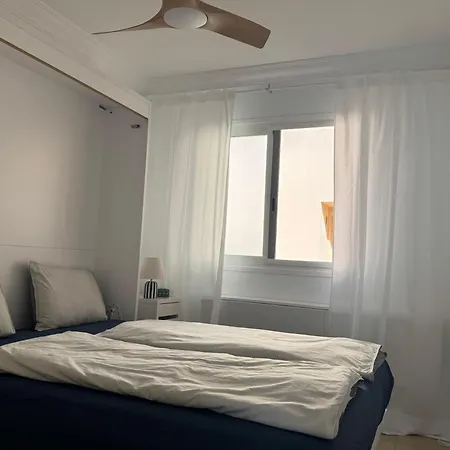 Traumwohnung Mit Meerblick! דירה